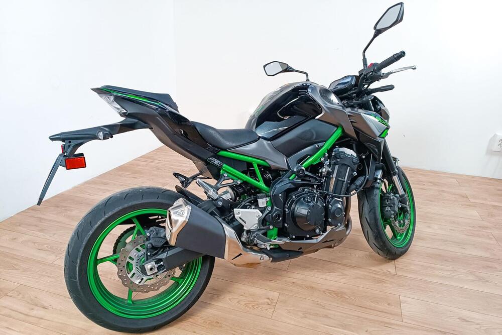 Kawasaki Z 900 (2017 - 18) (3)