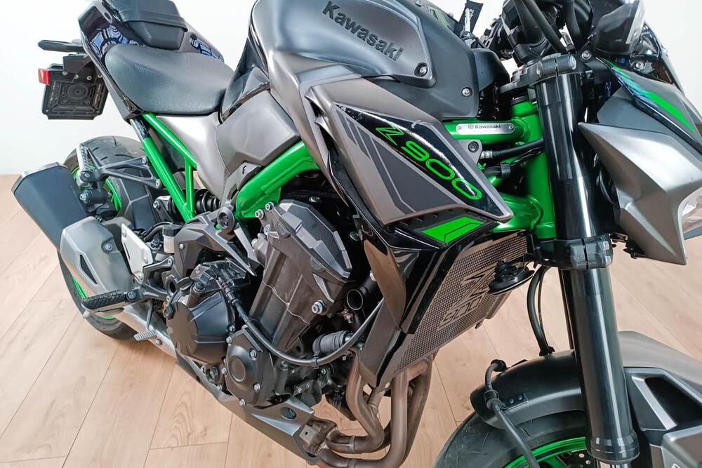 Kawasaki Z 900 (2017 - 18) (5)