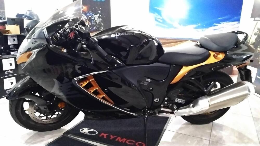 Suzuki GSX 1300 R Hayabusa (2021 - 24) (2)