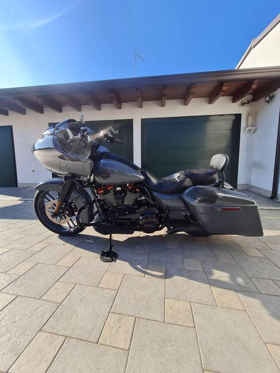 Harley-Davidson 117 Road Glide (2018 - 19) - FLTRXSE (2)