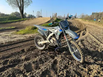 TM Moto MY25. Rivoluzionata la MX125 e tornano le versioni "Corse" [VIDEO]