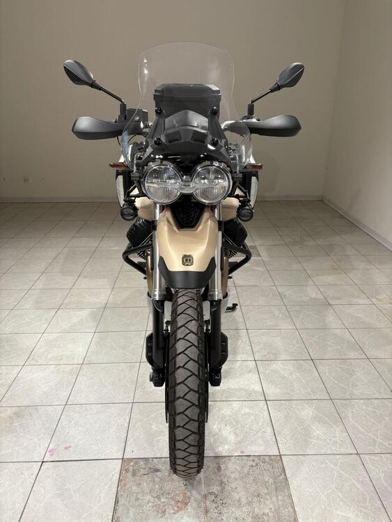 Moto Guzzi V85 TT Travel (2021 - 23) (2)