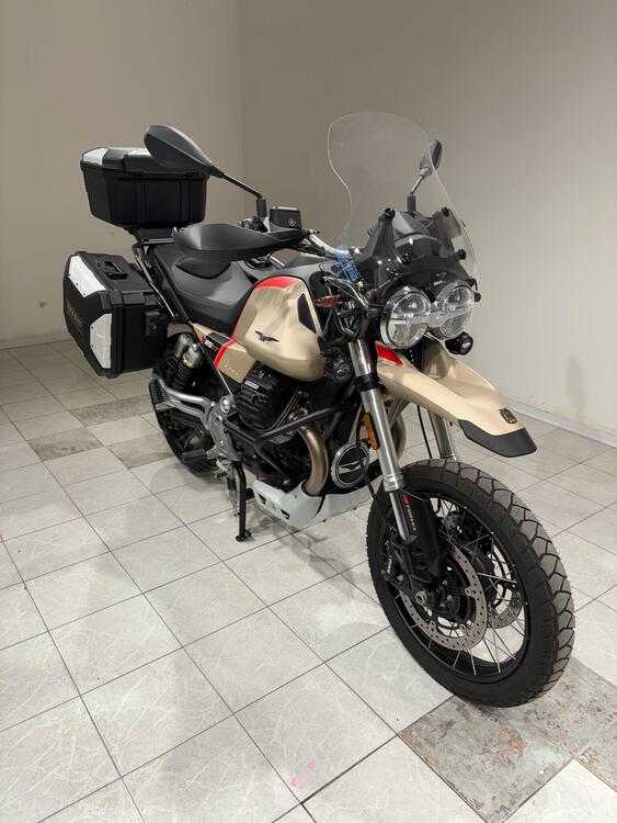 Moto Guzzi V85 TT Travel (2021 - 23) (4)