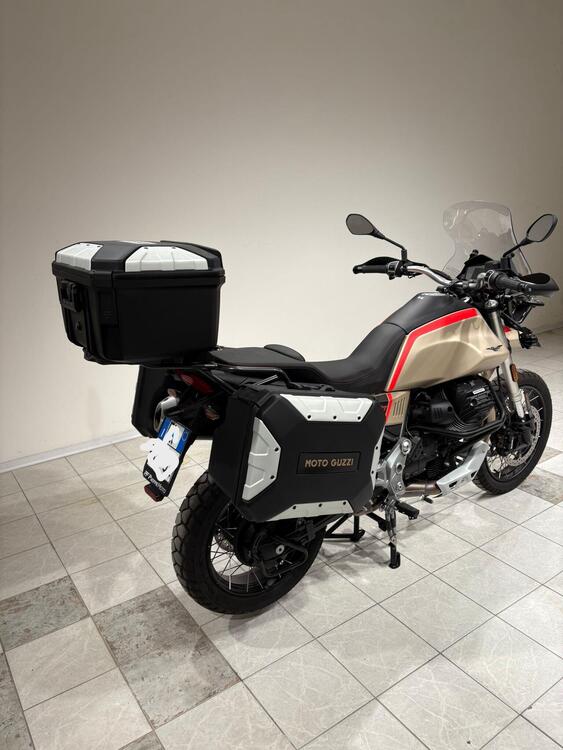 Moto Guzzi V85 TT Travel (2021 - 23) (3)