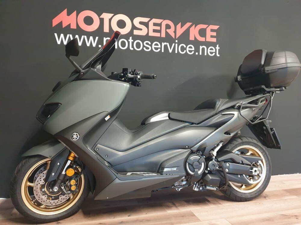 Yamaha T-Max 560 Tech Max (2021) (2)