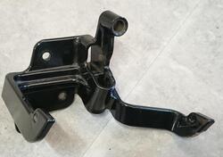 Supporto pedana nero sinistro per Softail Fat Boy 