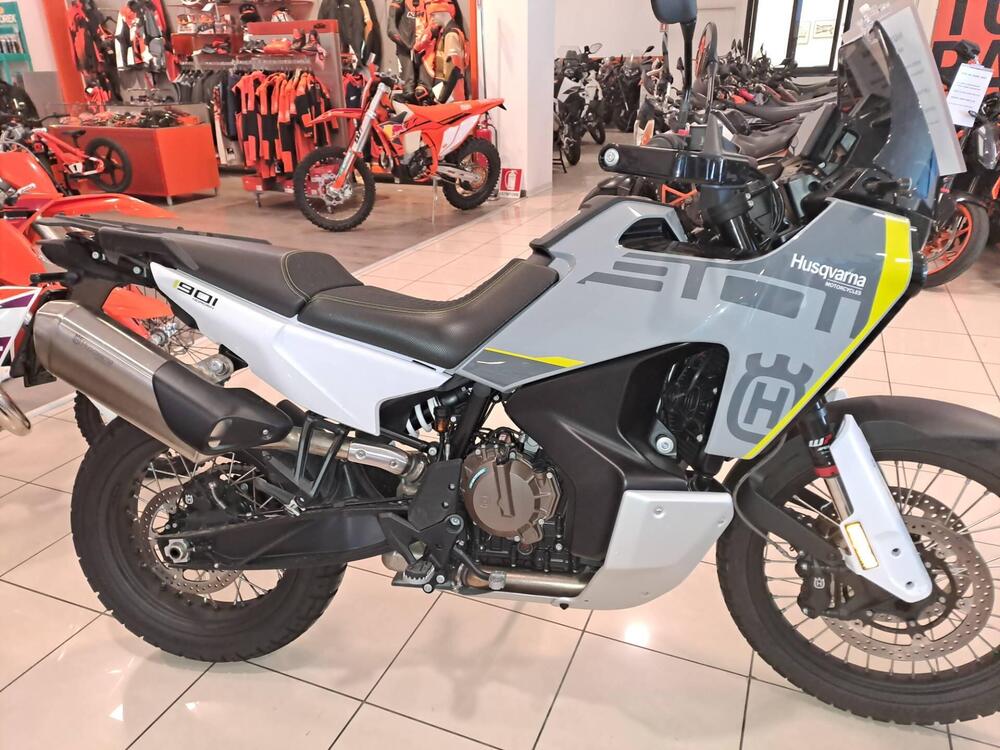 Husqvarna Norden 901 (2022 - 24)