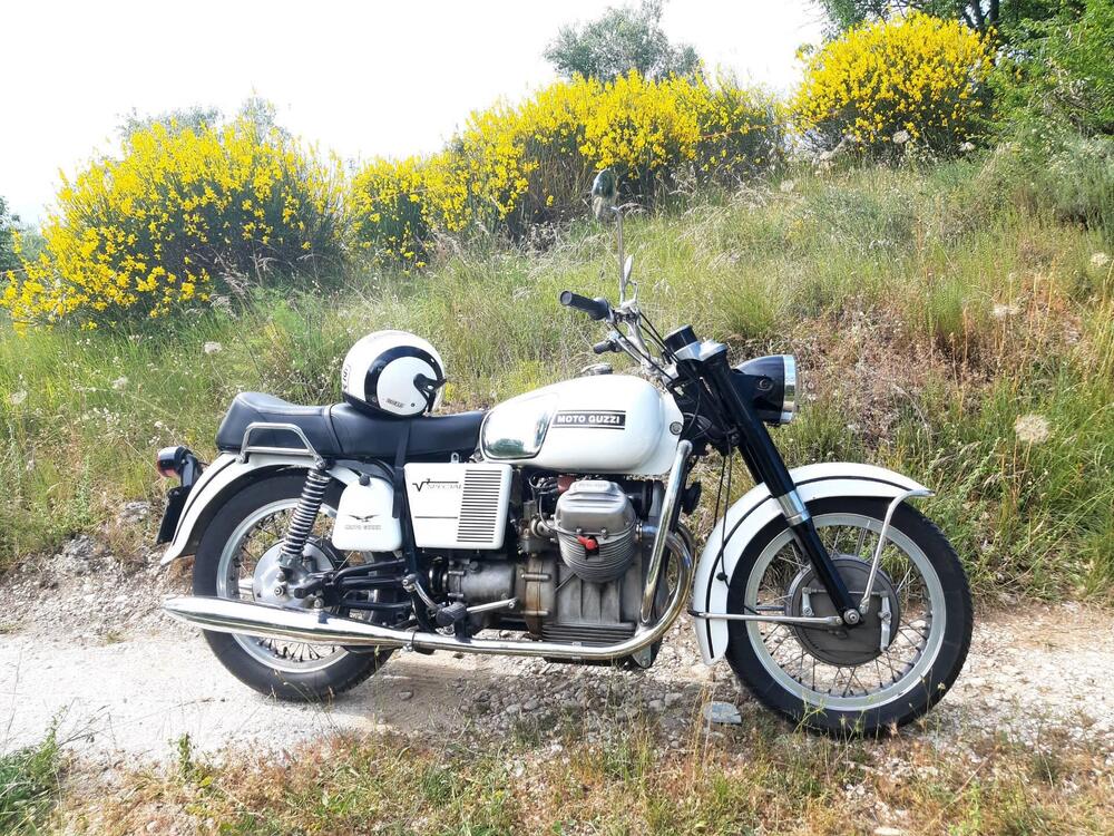 Moto Guzzi V7 Special (750)