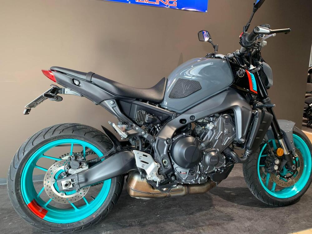 Yamaha MT-09 (2021 - 23) (2)