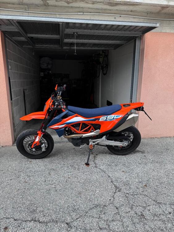 KTM 690 SMC R (2023 - 24) (2)