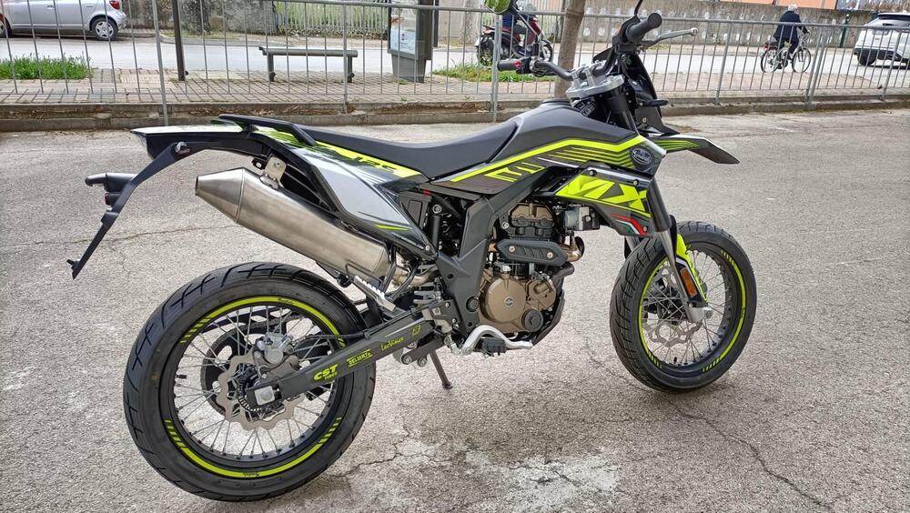 FB Mondial SMX 125 Motard (2021 - 24) (4)