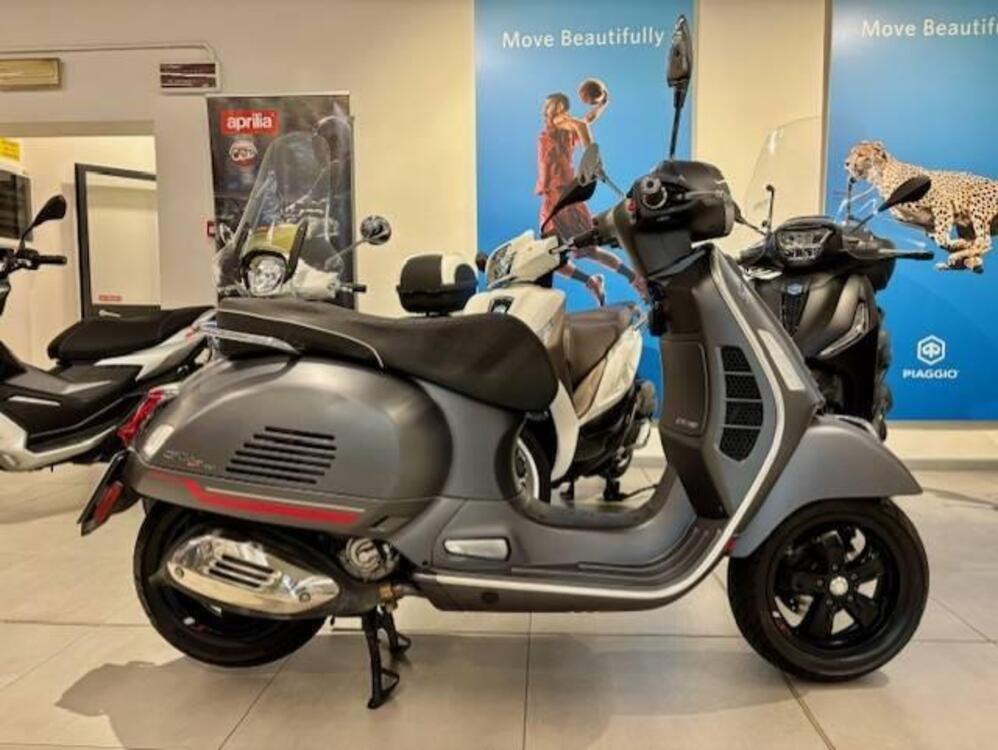 Vespa GTS 300 Super Hpe (2021 - 22)