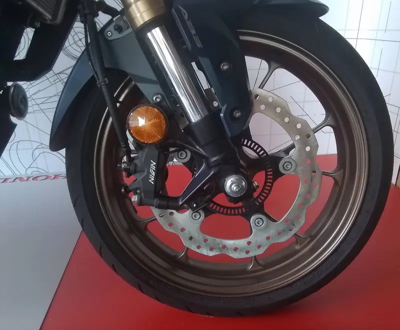 Honda CB 125 R (2024 - 26) (8)