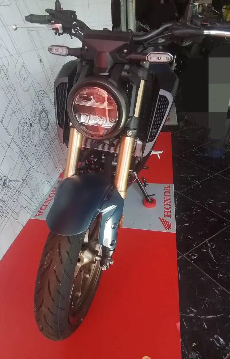 Honda CB 125 R (2024 - 26) (11)