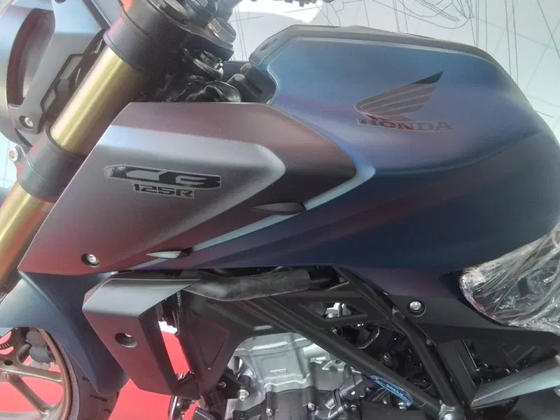 Honda CB 125 R (2024 - 26) (15)