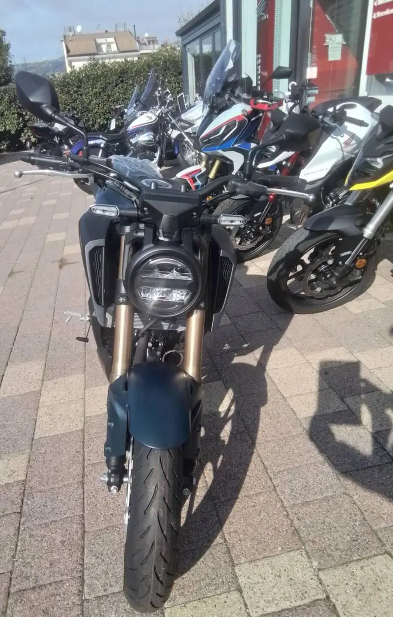 Honda CB 125 R (2024 - 26) (17)