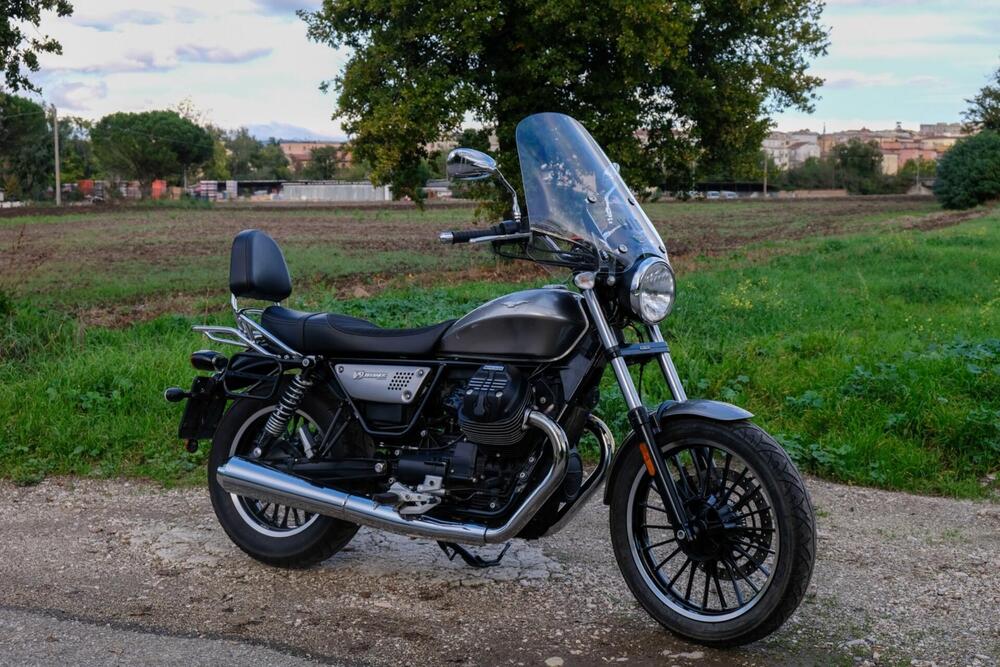 Moto Guzzi V9 Roamer (2021 - 24) (3)