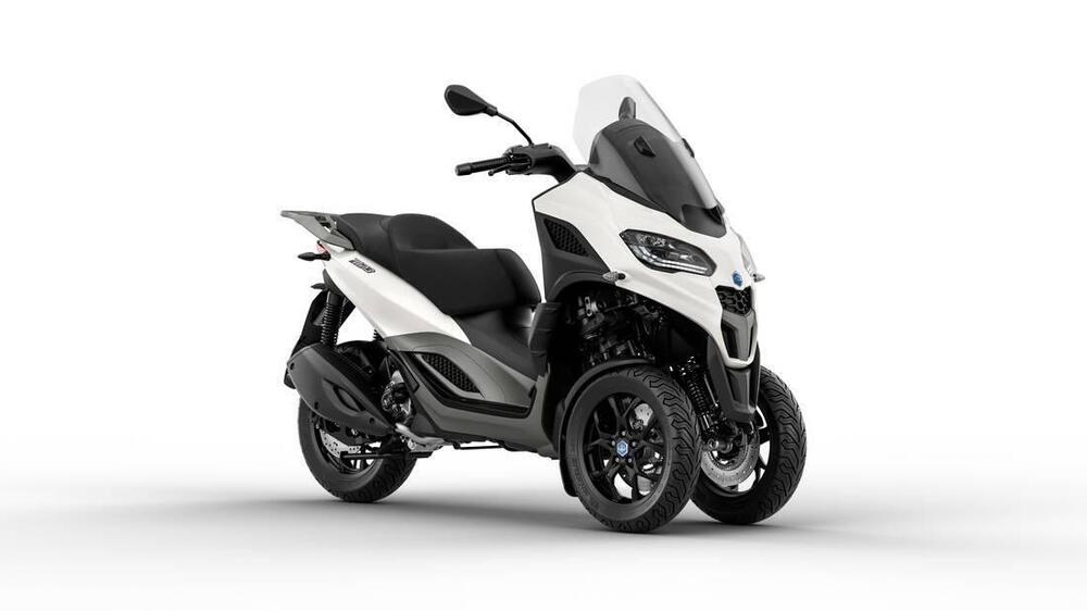 Piaggio MP3 310 (2025)