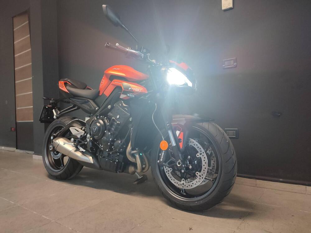 Triumph Street Triple 765 R (2023 - 24) (4)