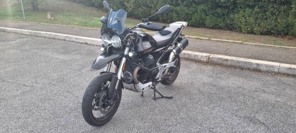 Moto Guzzi V85 TT (2021 - 23) (4)