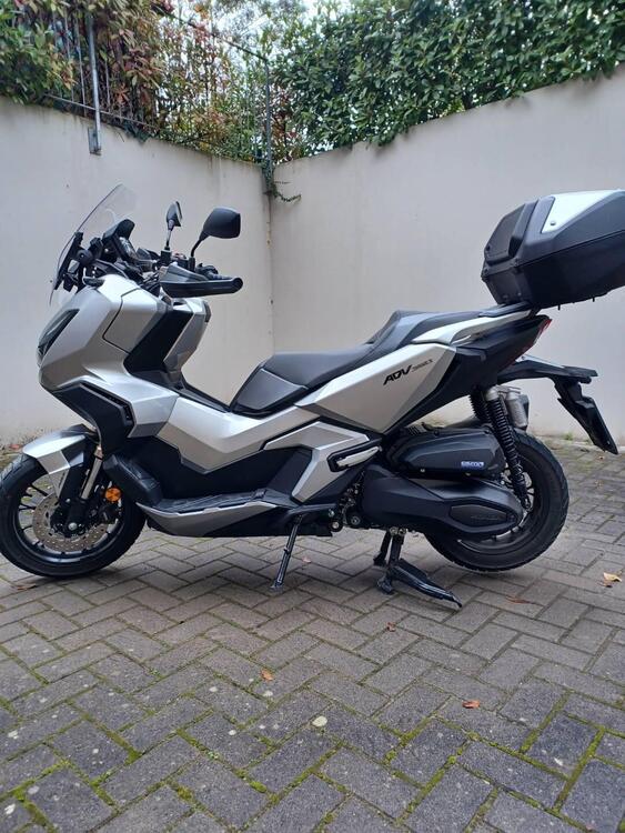 Honda ADV 350 (2022 - 24)