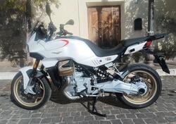 Moto Guzzi V100 Mandello (2023 - 24) usata