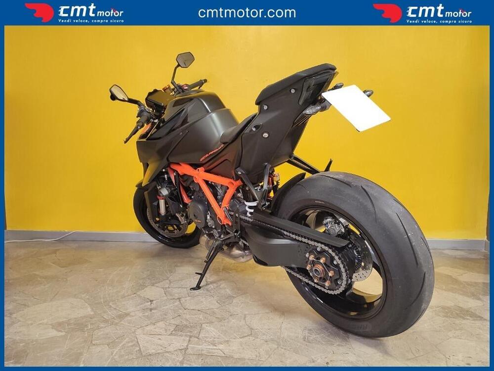 KTM 1290 Super Duke R (2020) (4)