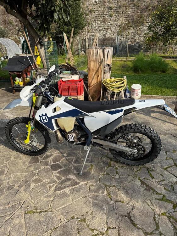 Husqvarna TE 250i (2021) (2)