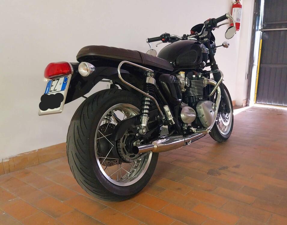 Triumph Bonneville T120 (2021 - 24) (4)