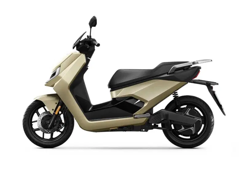 Niu FQi FQi 500 (2025 - 26) (4)