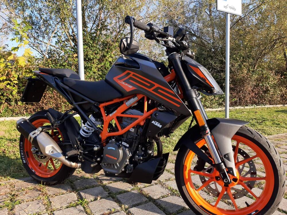 KTM 125 Duke (2021 - 23) (4)