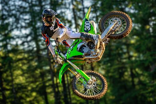 Green Weekend: prova la gamma Kawasaki Enduro e Cross MY2025, 16/17 novembre a Ottobiano (6)