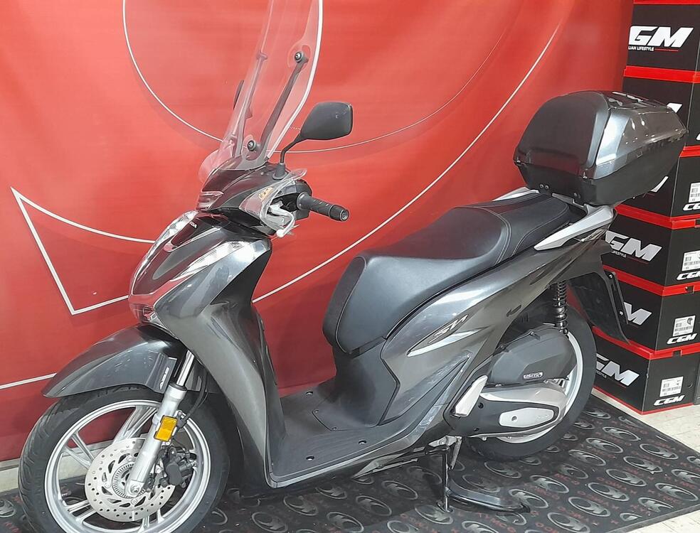 Honda SH 150i (2020 - 24) (2)