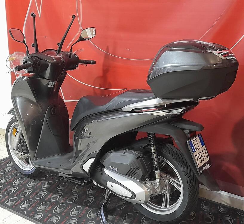 Honda SH 150i (2020 - 24) (3)