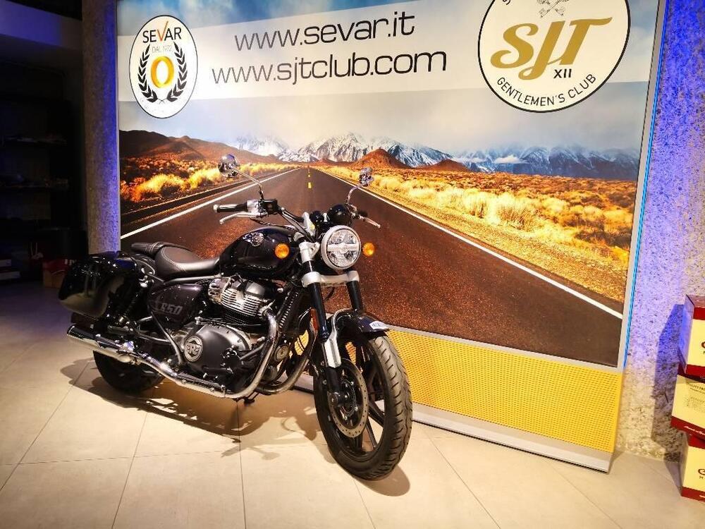 Royal Enfield Super Meteor 650 (2023 - 24) (3)