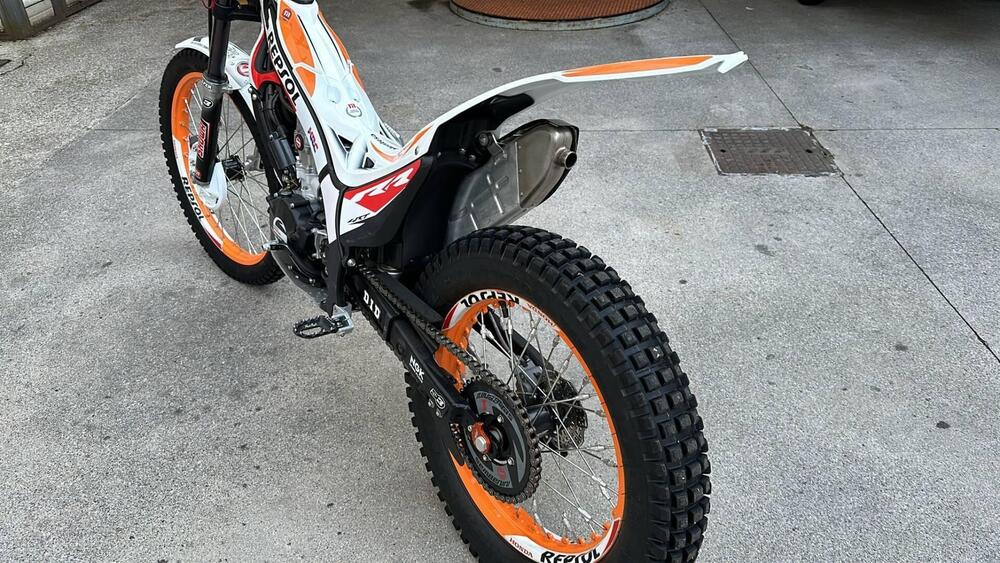 Montesa Cota 301 RR (2021) (5)