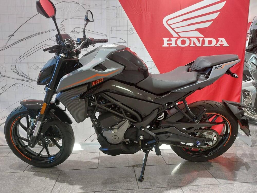 CFMOTO 300NK (2021 - 24) (2)