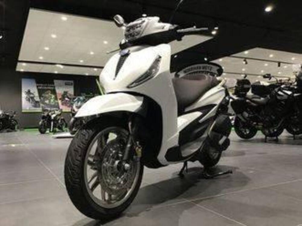 Piaggio Beverly 300 ABS-ASR (2021 - 24)