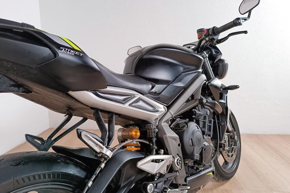 Triumph Street Triple 765 RS (2023 - 24) (4)