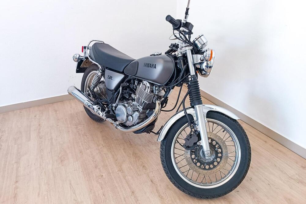 Yamaha SR 400 (2013 - 17) (2)