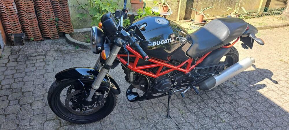 Ducati Monster 695 (2006 - 08) (2)