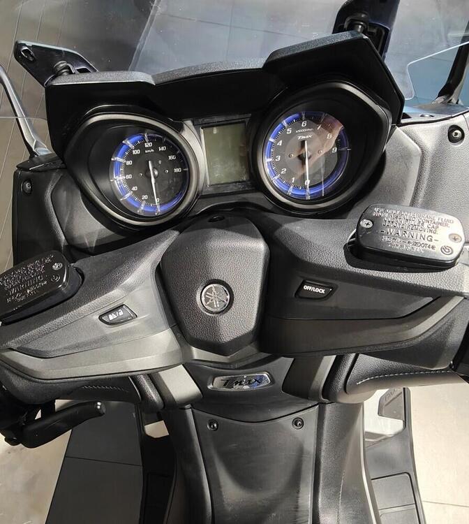 Yamaha T-Max 560 (2020 - 21) (2)