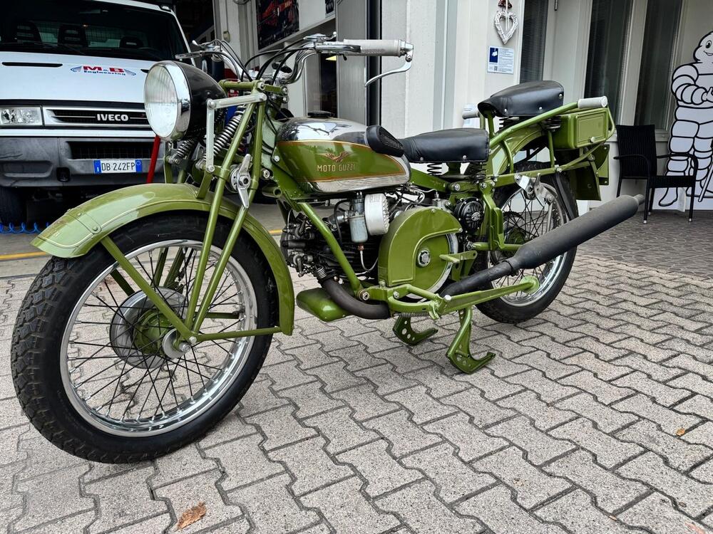 Moto Guzzi V9 Bobber (2016 - 18)