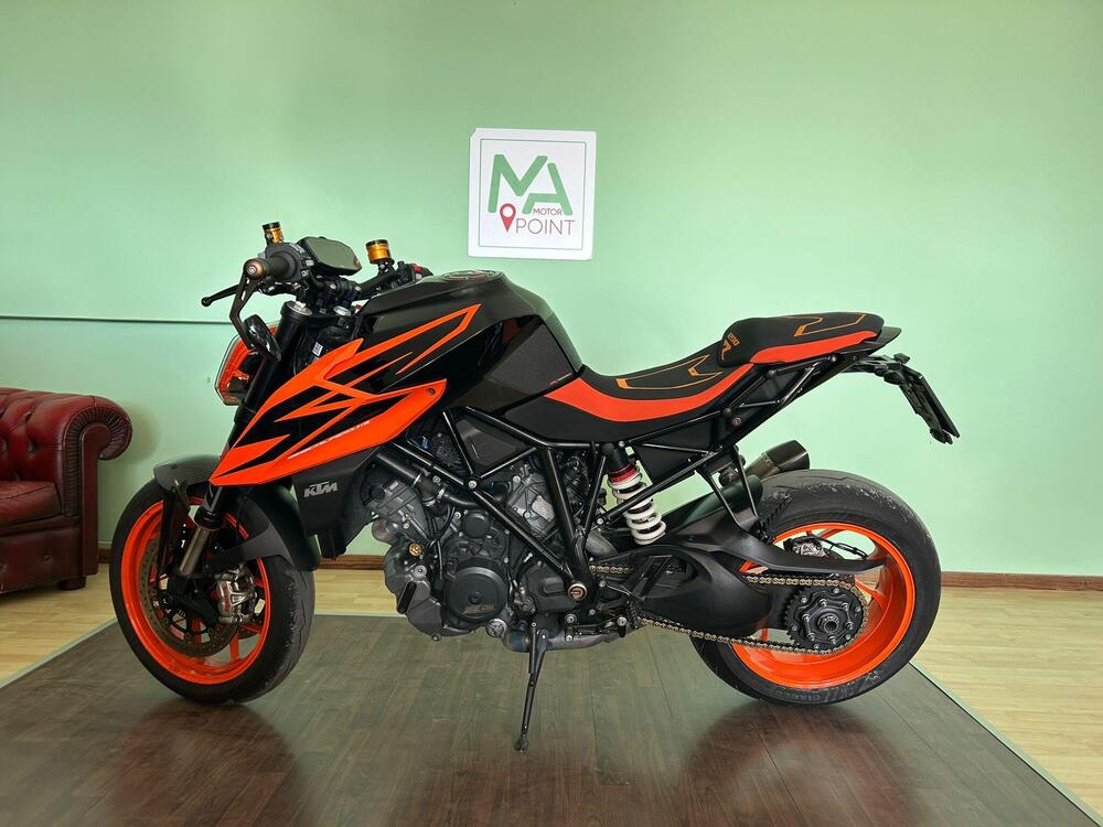 KTM 1290 Super Duke R (2019)