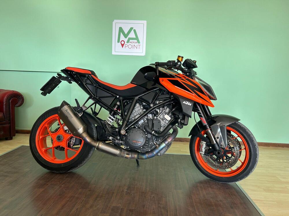 KTM 1290 Super Duke R (2019) (3)