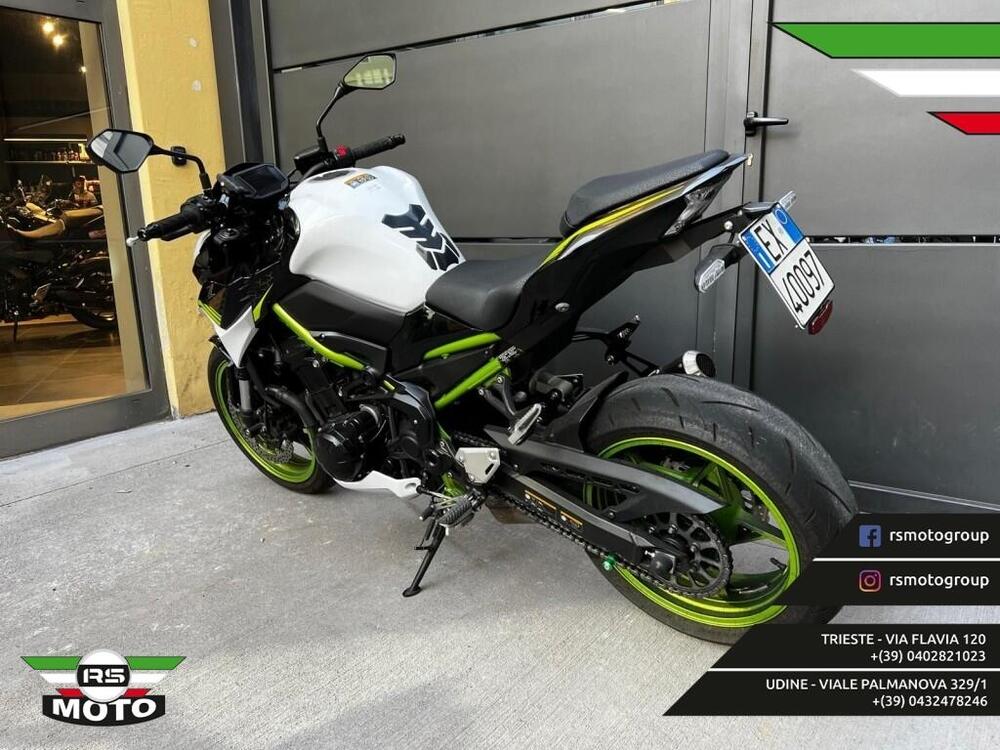 Kawasaki Z 900 (2021 - 24) (2)