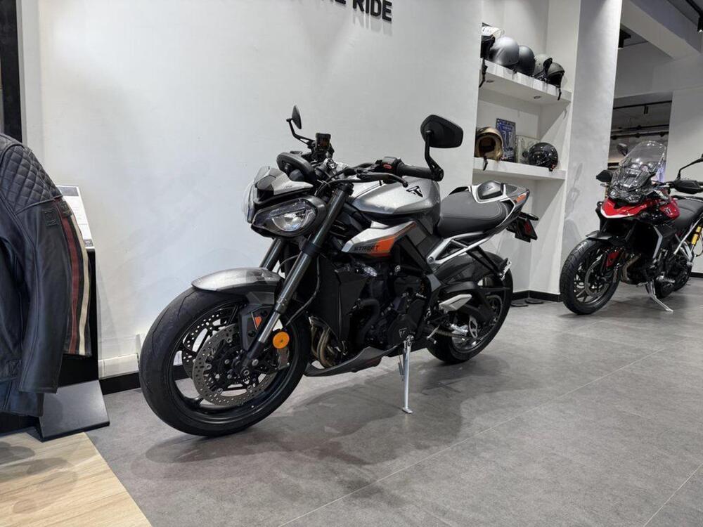 Triumph Street Triple 765 RS (2023 - 24) (4)