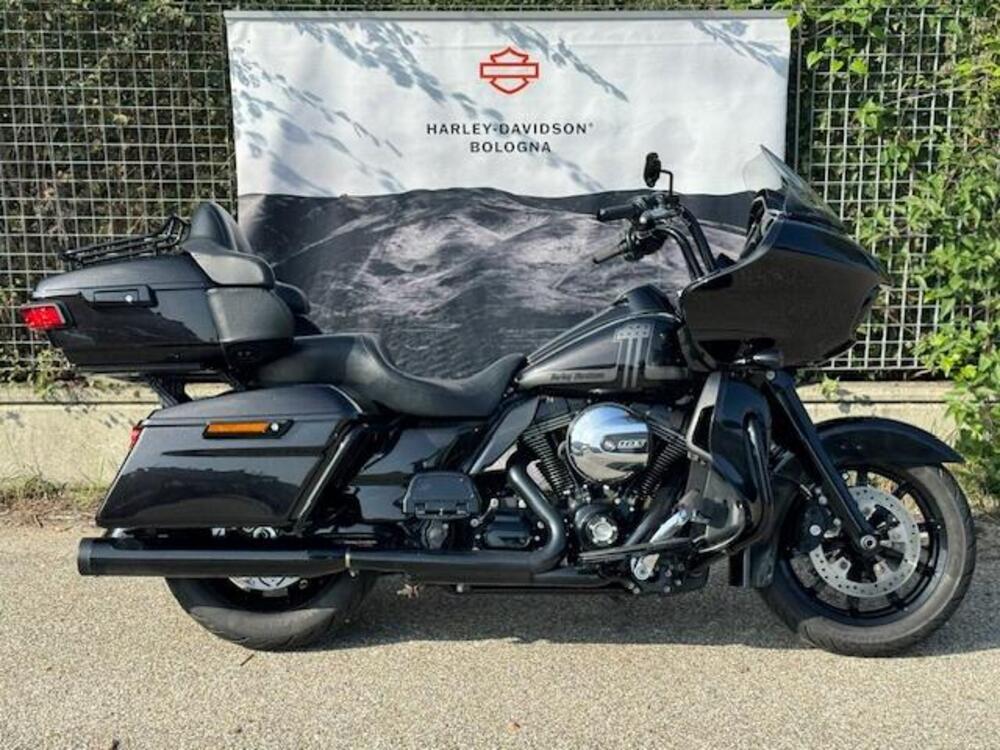 Harley-Davidson 1690 Road Glide Ultra (2015 - 16) - FLRTU