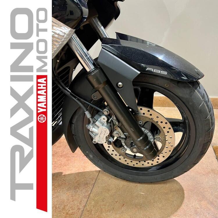 Yamaha X-Max 250 ABS (2011 - 13) (4)