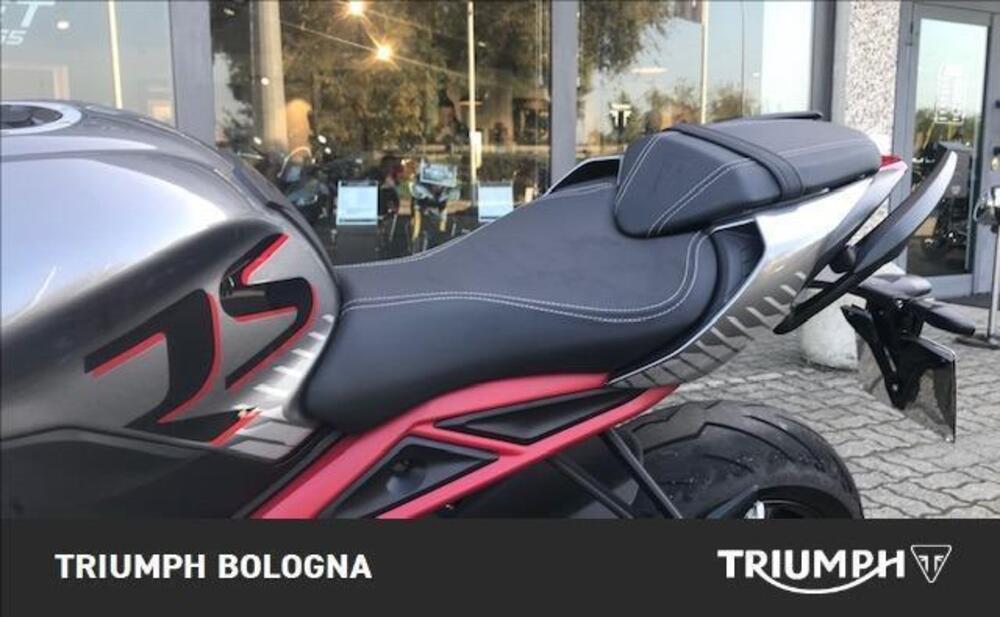 Triumph Street Triple RS (2020 - 22) (2)